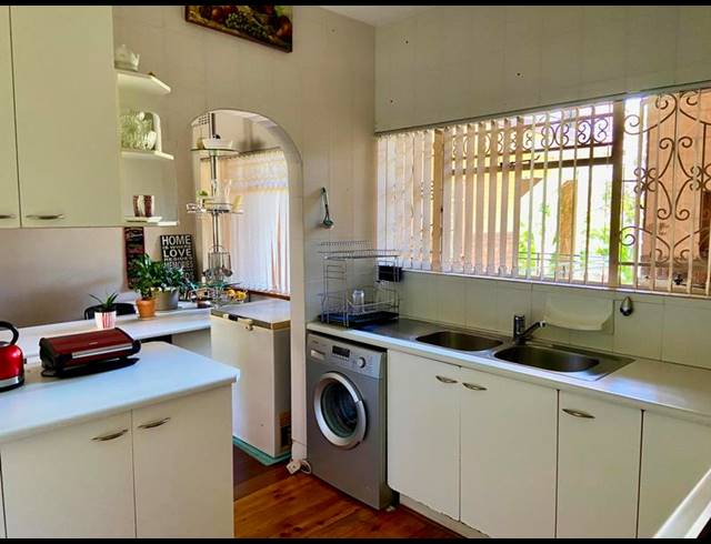 3 BEDROOM APARTMENT FOR SALE IN PELHAM